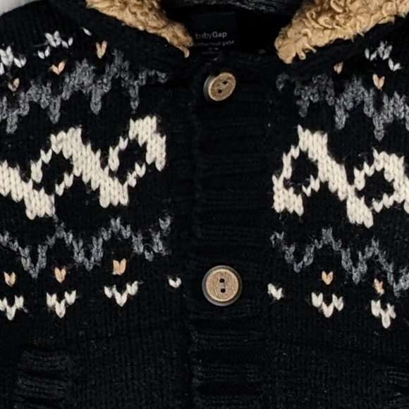 GAP Icelandic Style Hooded Sweater Sz 12-18mths - Picture 4 of 8